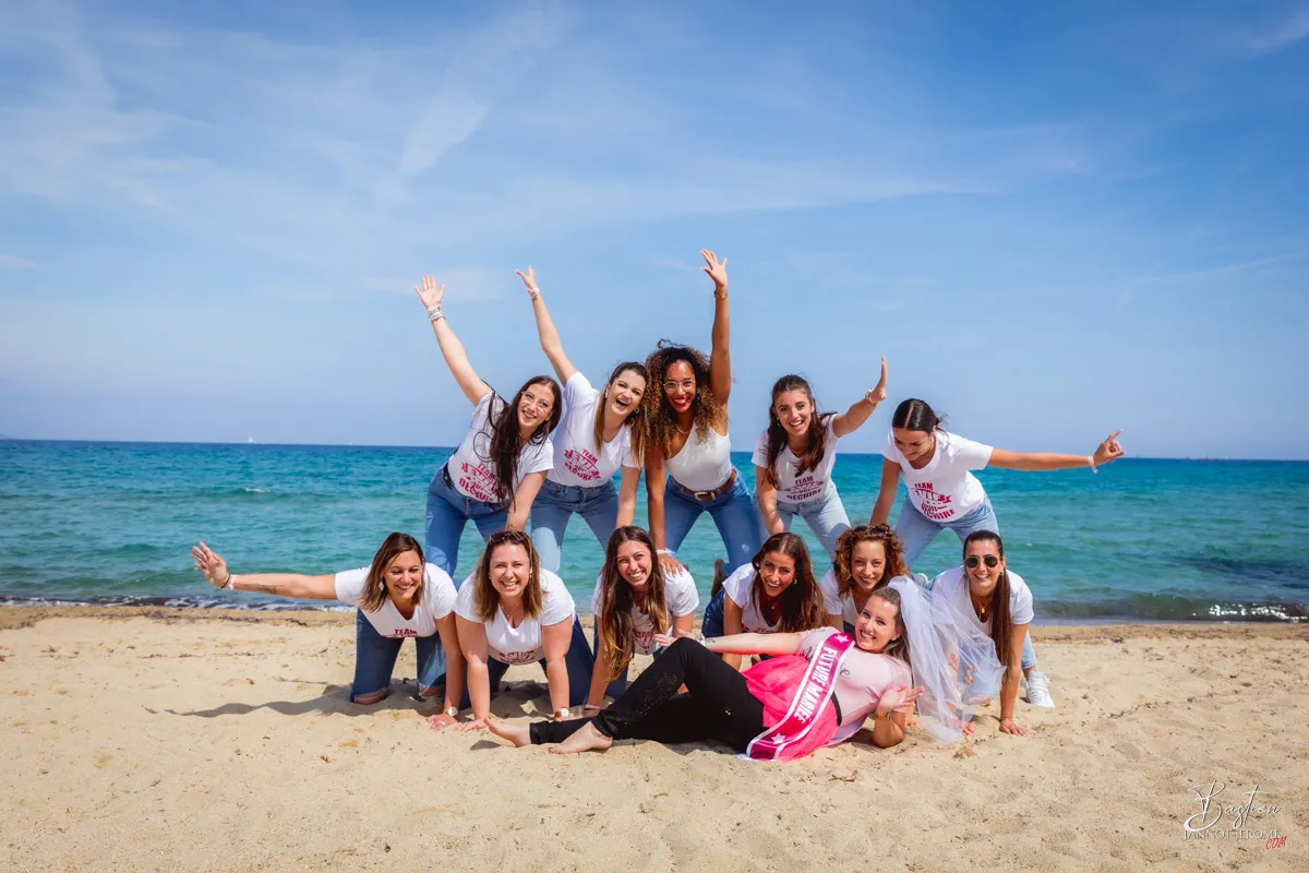 Vidéo et photos souvenirs d'un enterrement de vie de jeune fille à Saint-Tropez